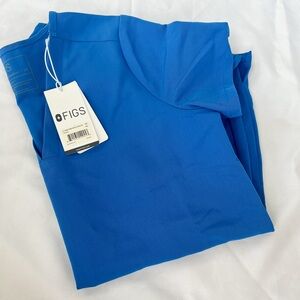 FIGS Casma 3 Pocket Scrub Top